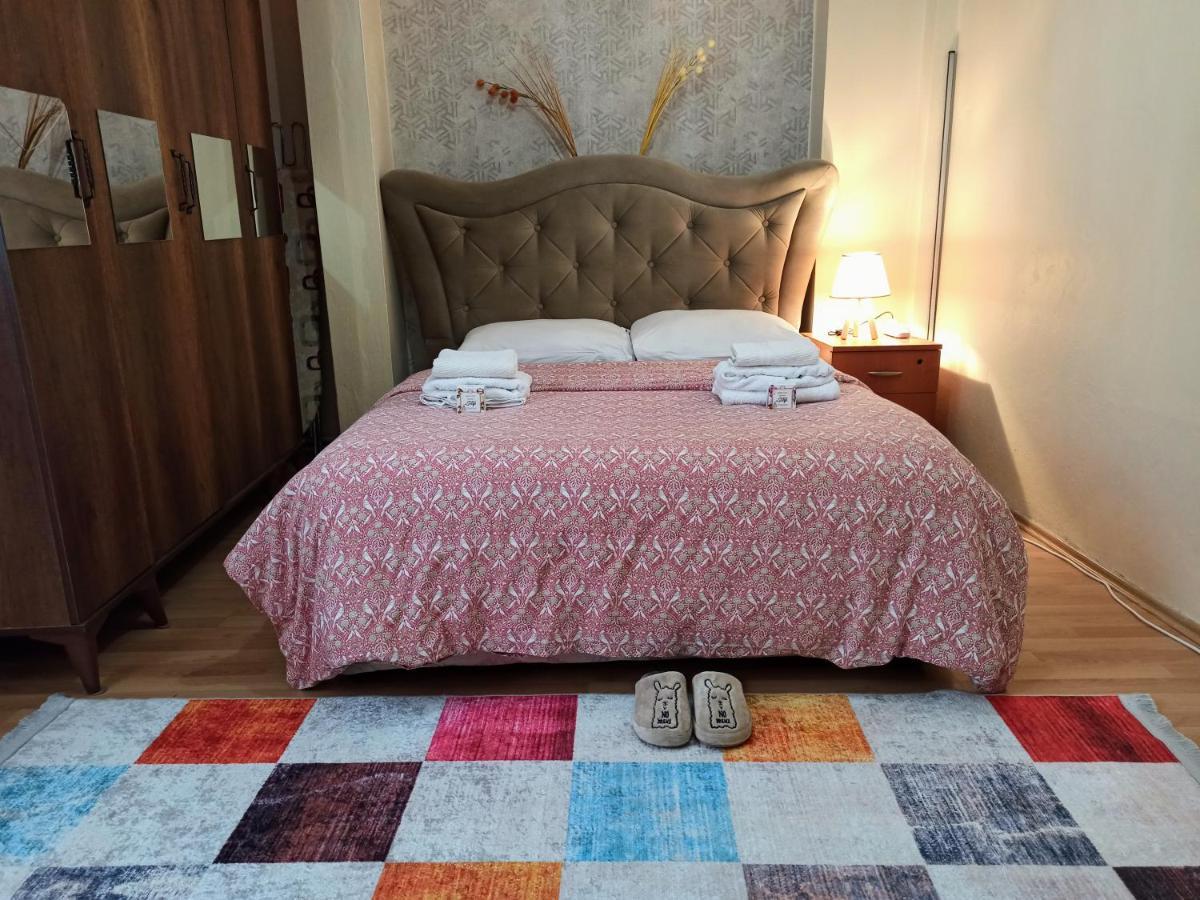 Private Room Close To Merter And Gungoren Textile Center 이스탄불 외부 사진
