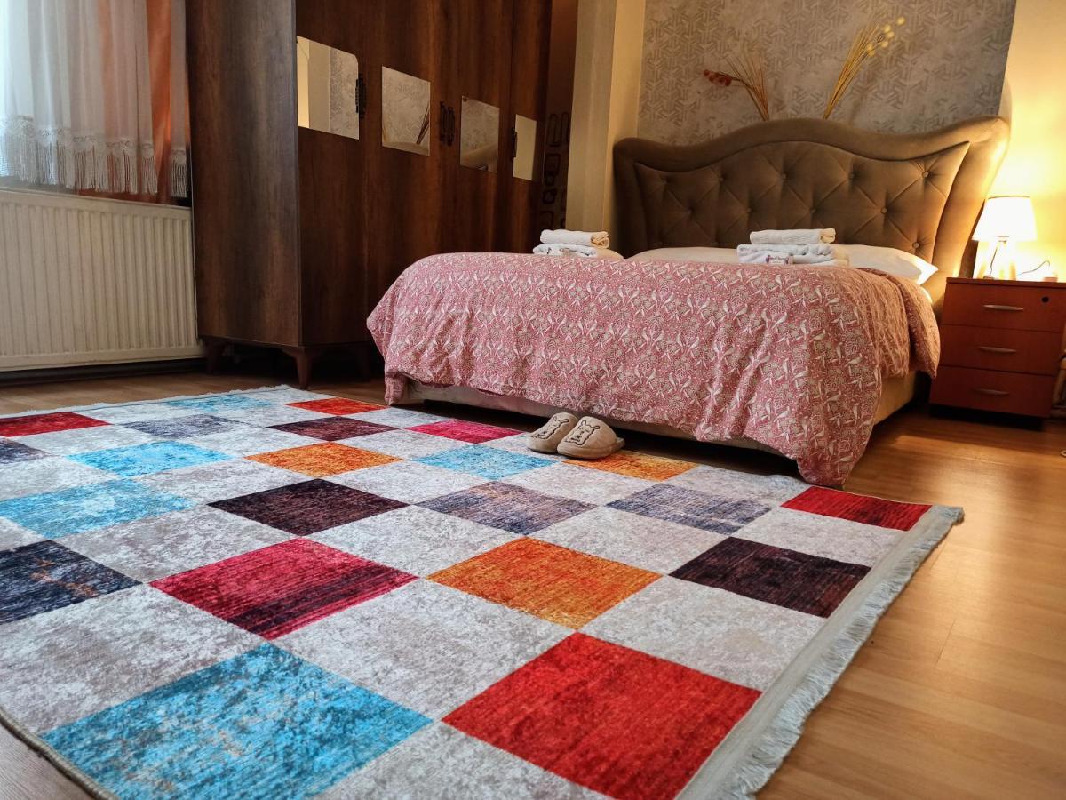 Private Room Close To Merter And Gungoren Textile Center 이스탄불 외부 사진